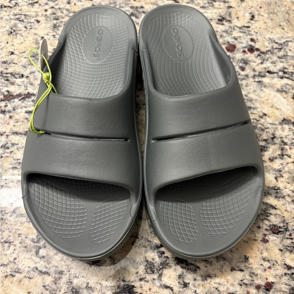 OOFOS Olive Women's Sandals